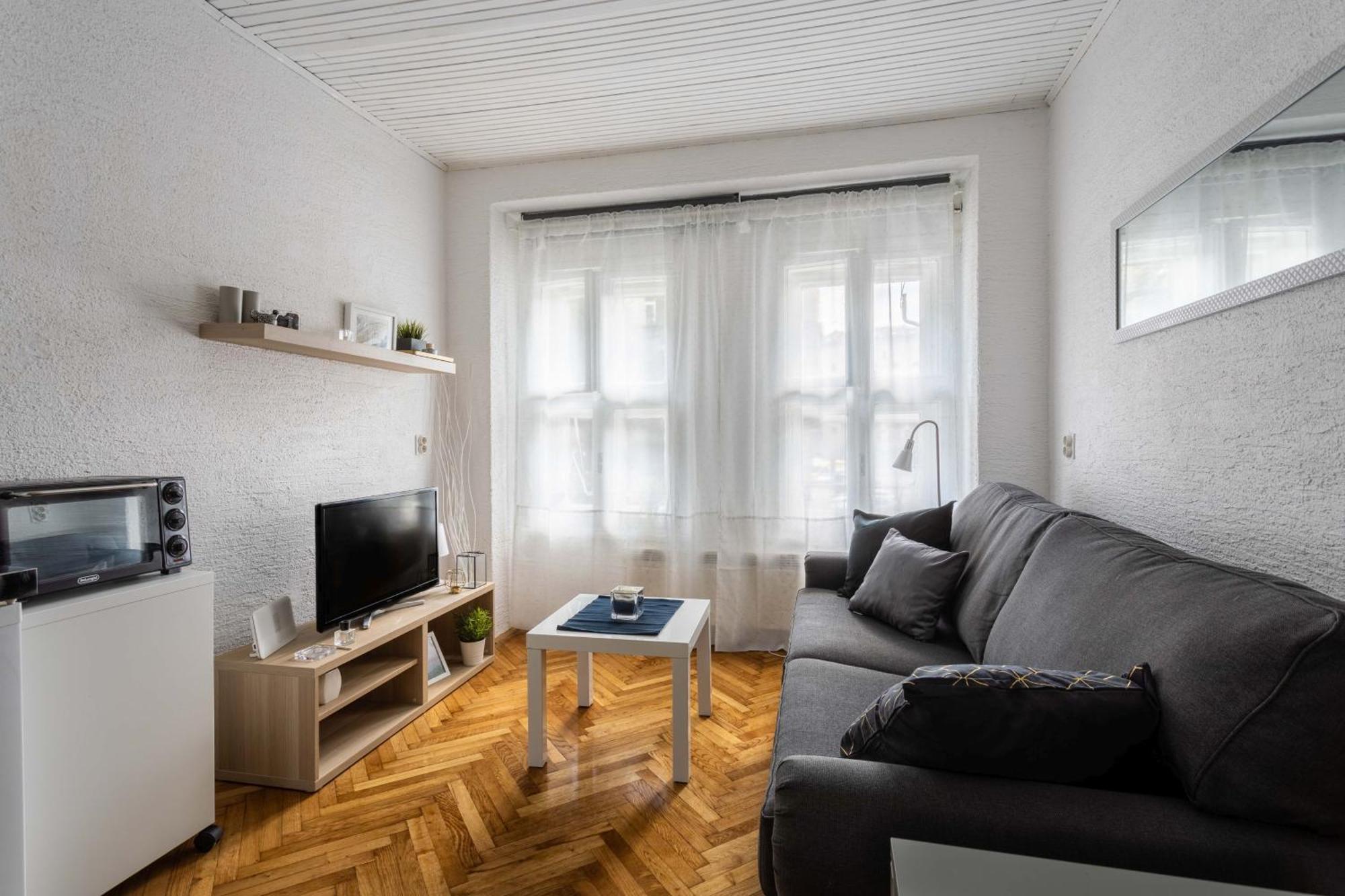 Apartment Petra By Blue Apartments Zágráb Kültér fotó